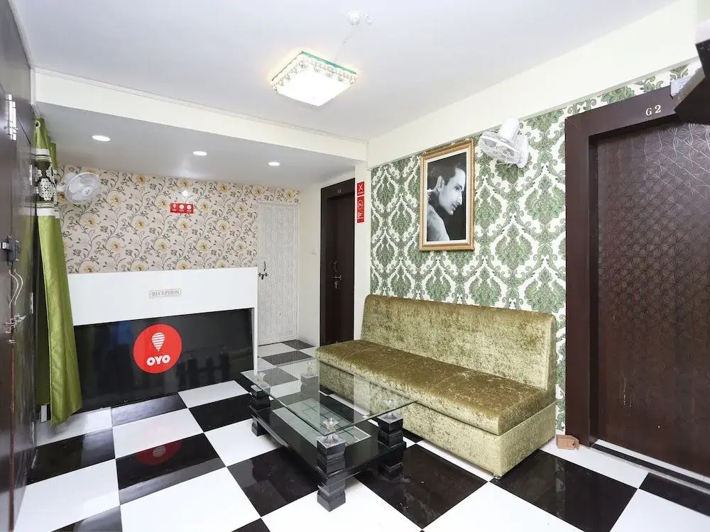 OYO 12127 Radhika Palace