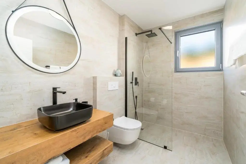 Seaview Villa Big Blue with 32sqm heated pool, 4 bedrooms, and 3 bathrooms