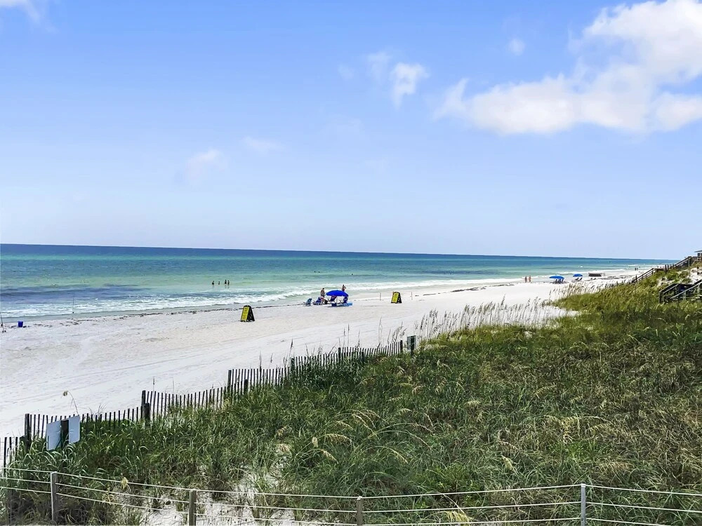 Beach Blessing 3 Bedroom Home by Redawning