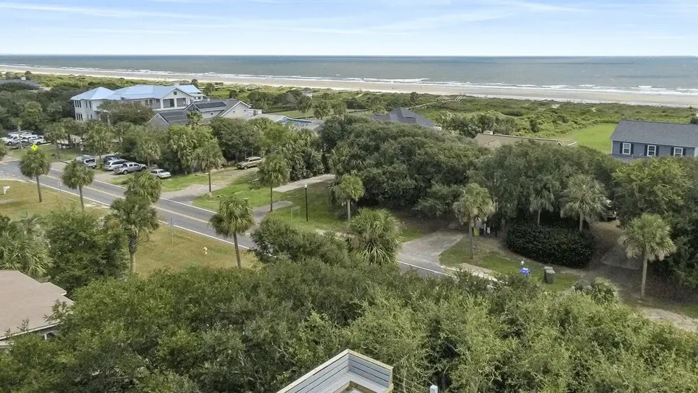 2701 Palm Boulevard by Avantstay Steps to the Beach, Ping Pong, Putting Green