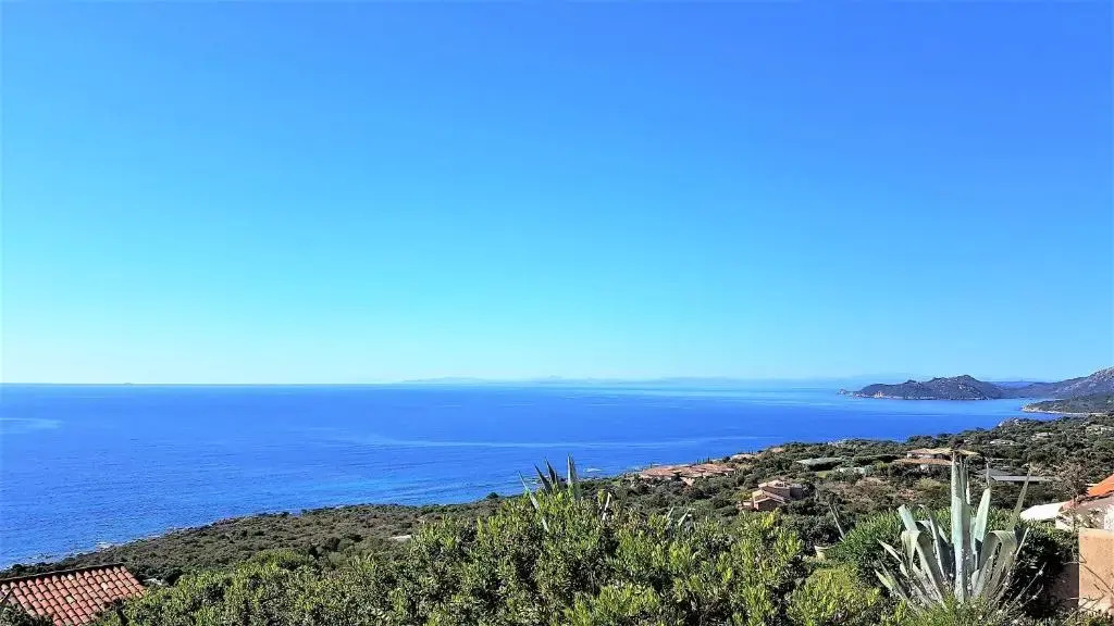 Maison 4 pièces, vue panoramique, piscine, climatisation, près de Palombaggia