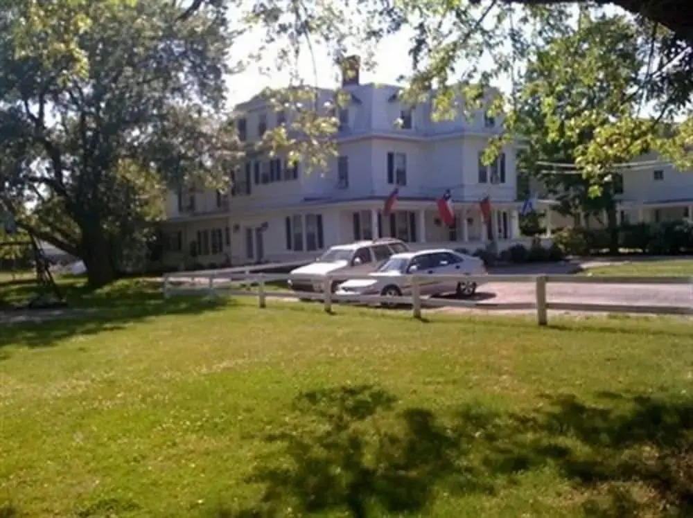 The Grassmere Inn
