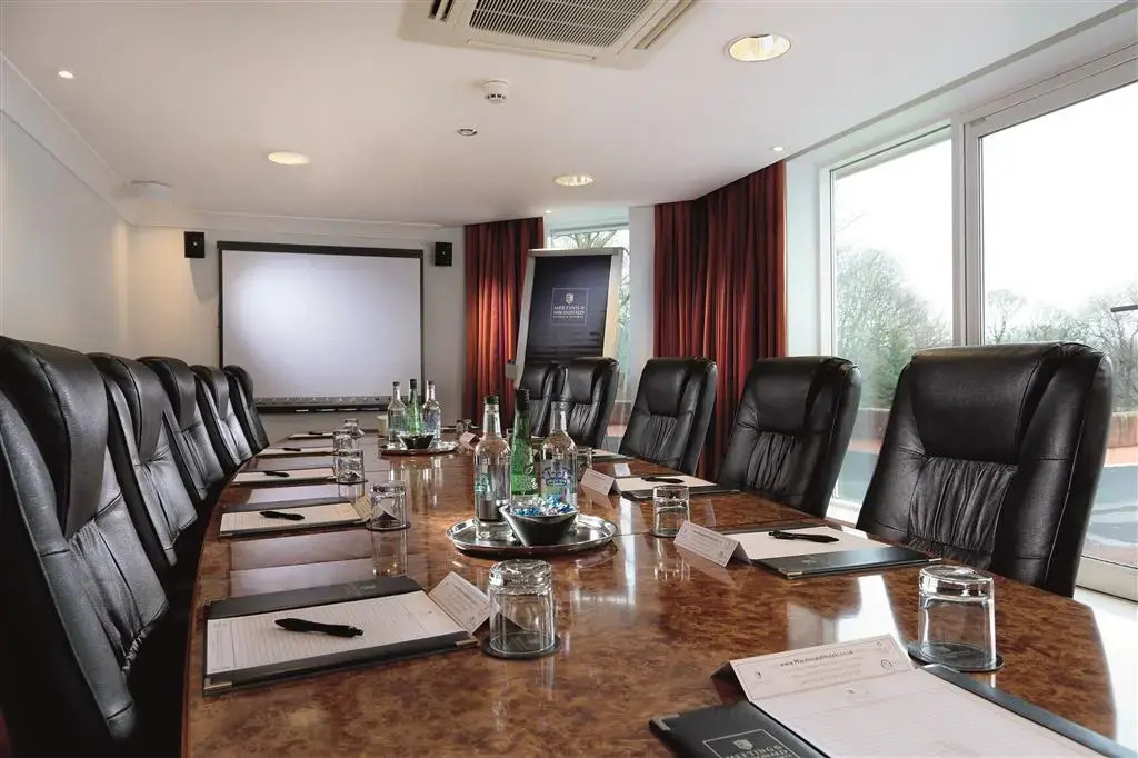 Macdonald Kilhey Court Hotel