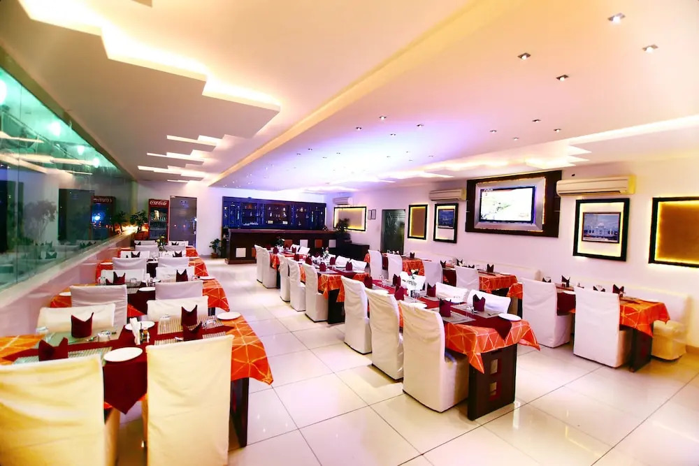 Hotel Taj Inn