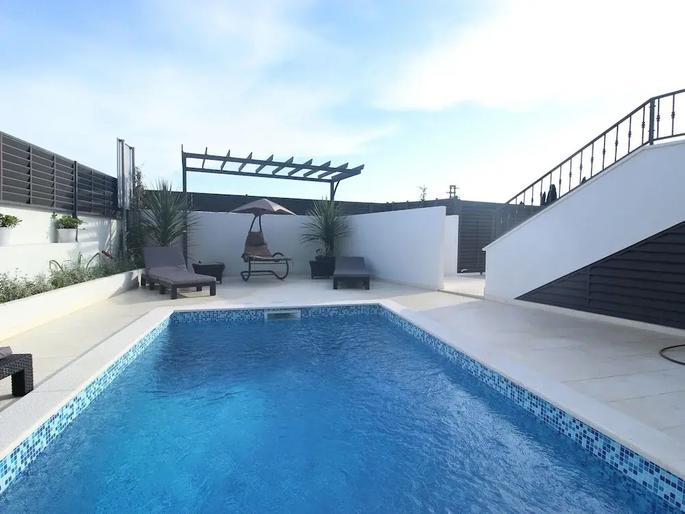 Modern and Luxurius Apartment With Swimingpool, Nice sea View Terrace