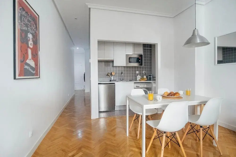 Iakai Homes Antonioni