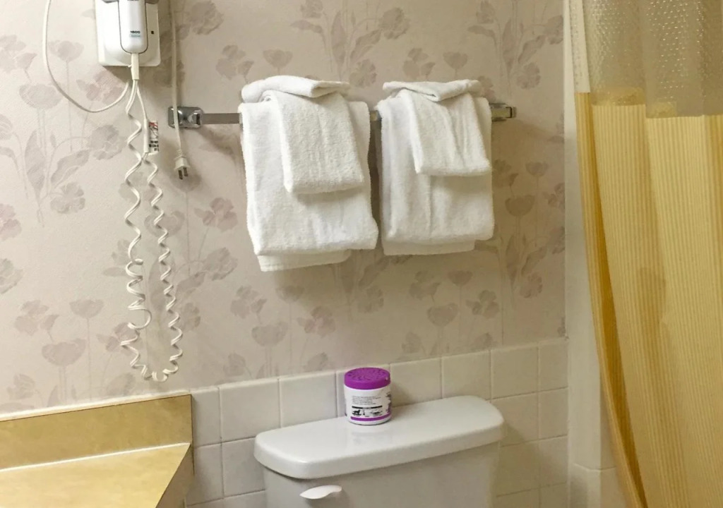 Country Garden & Suites