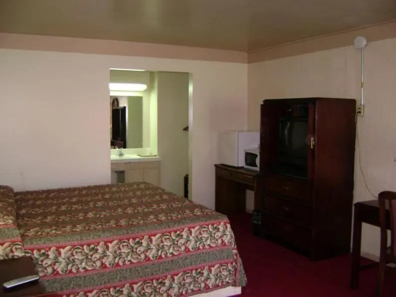 Tiffin Motel