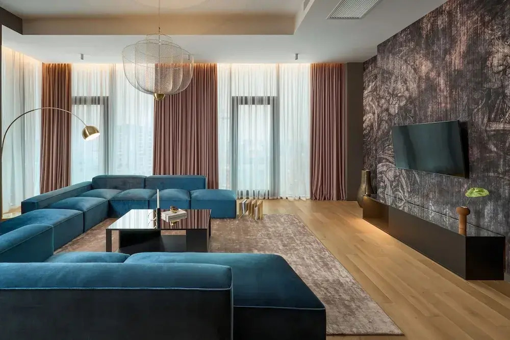 VISIONAPARTMENTS Nicolae Caramfil