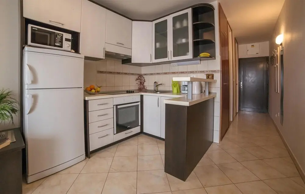 Stunning Apartment in Podstrana With 2 Bedrooms and Wifi