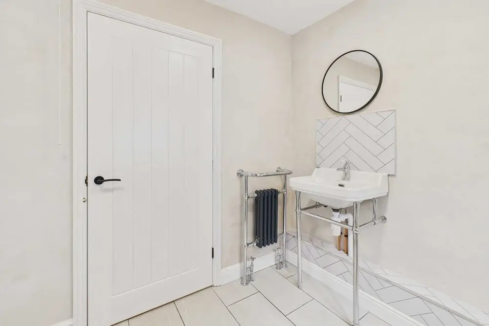 Host Stay Dame Alice Street