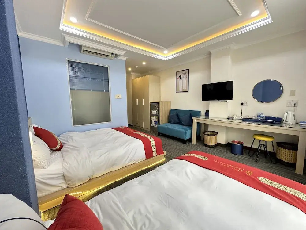 Capital O 1177 Saigon Sweet Hotel