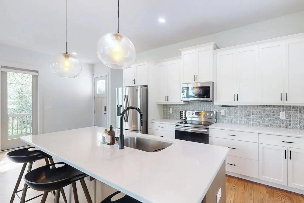 Atlanta Townhome: Walk to Mercedes-benz Stadium