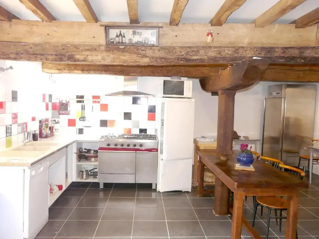 Villa With 6 Bedrooms in Le Locheur, With Private Pool, Enclosed Garde