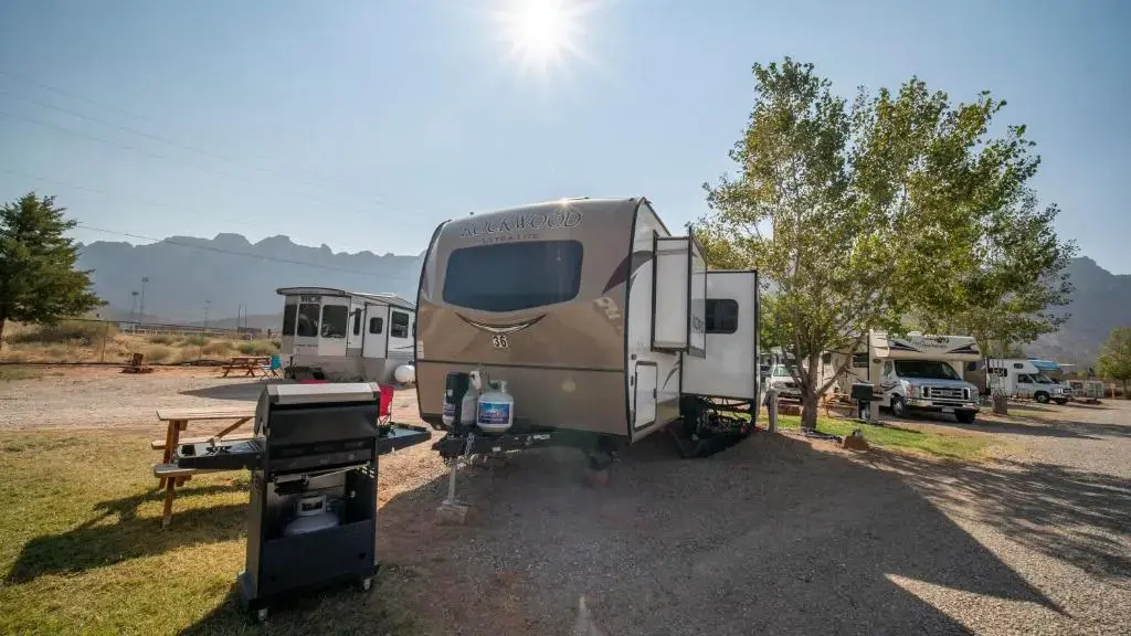 Outdoor Experience Glamping Trailer OK36