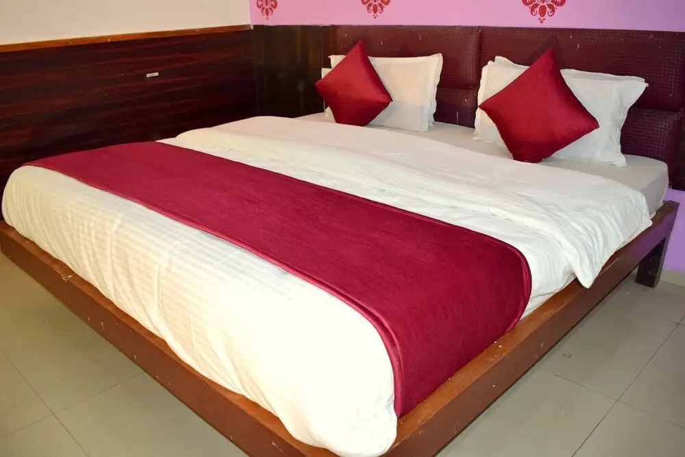 Hotel The Grand Aryakul
