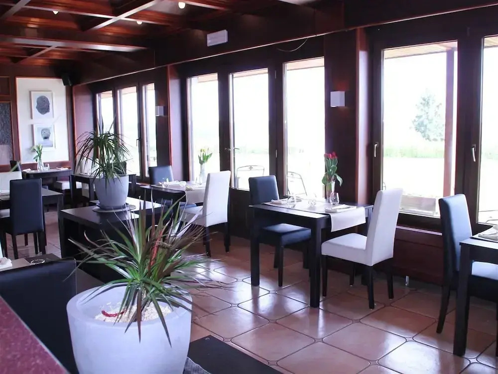 Hôtel Restaurant N 4