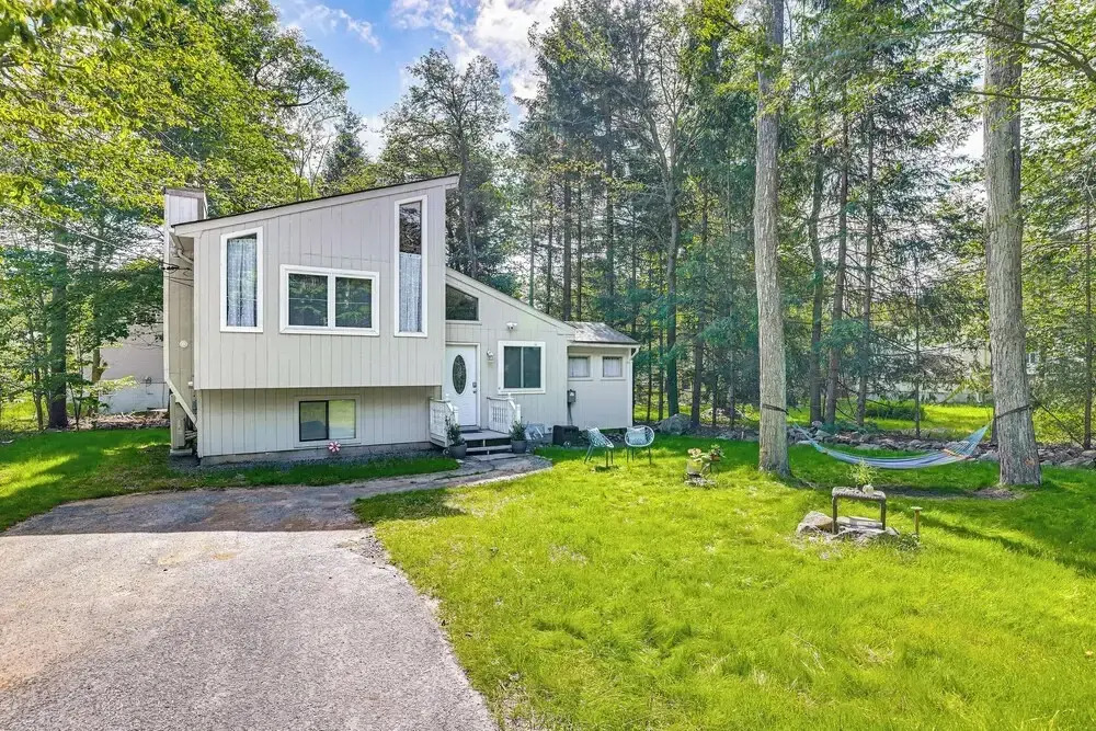 Stylish Tobyhanna Home w/ Fire Pit + Lake Access!