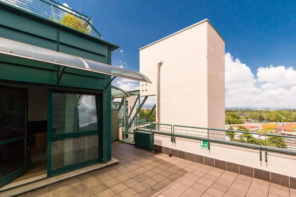 Vanchiglietta Terrace Apartment