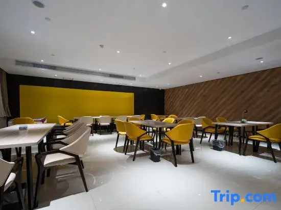 Manzhou Hotel (Lanzhou Zhongchuan International Airport)