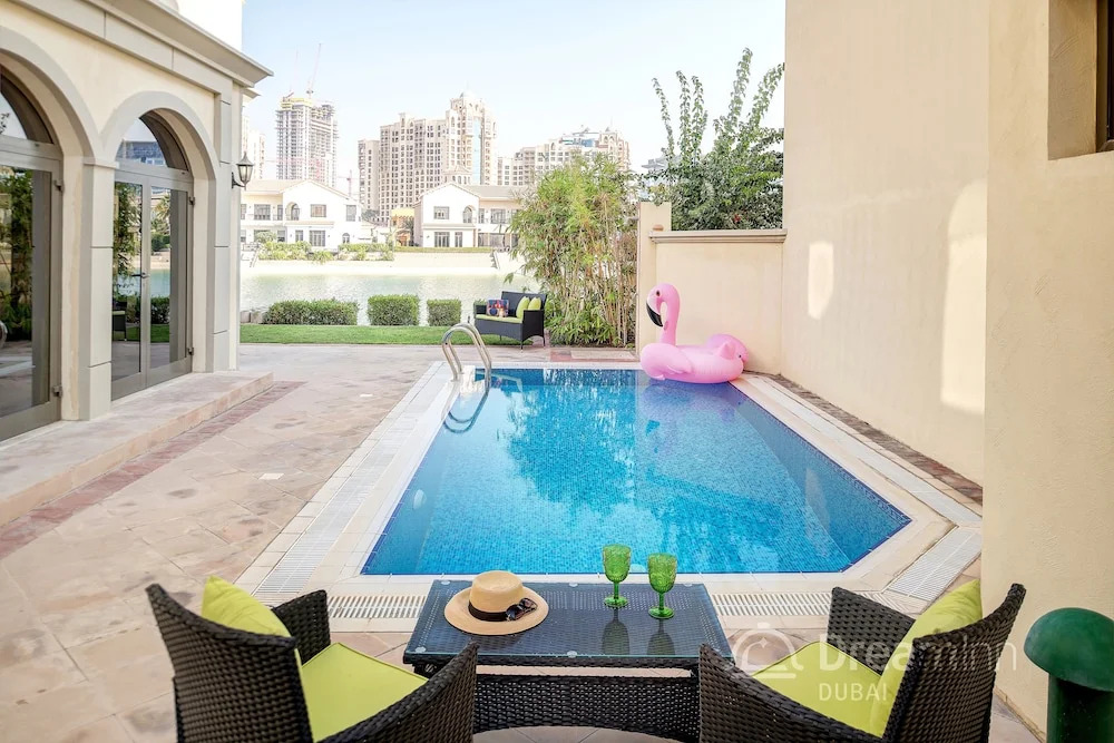 Dream Inn Dubai-Luxury Palm Beach Villa