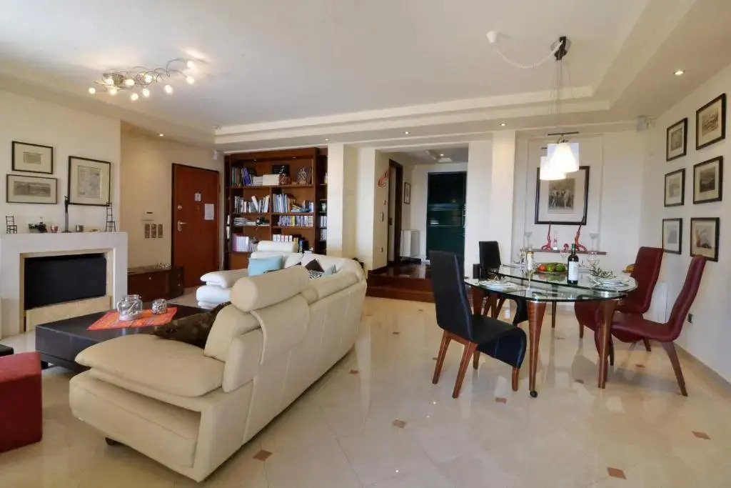 Villa Iris