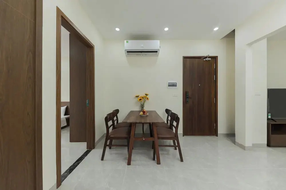Townhouse Oak West Lake Apartment