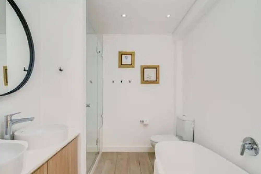 Beautiful Lock up go w Ocean Views Sundowner Views