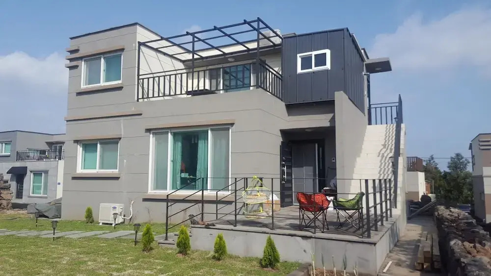 D1 House