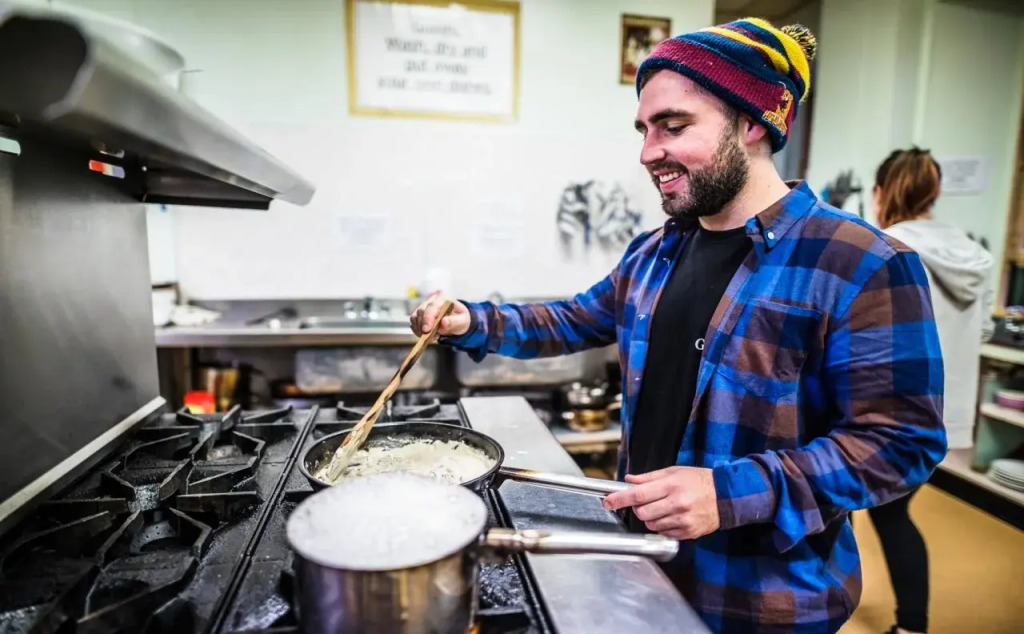 High Street Hostel - Over 18s Only, Backpackers Atmosphere
