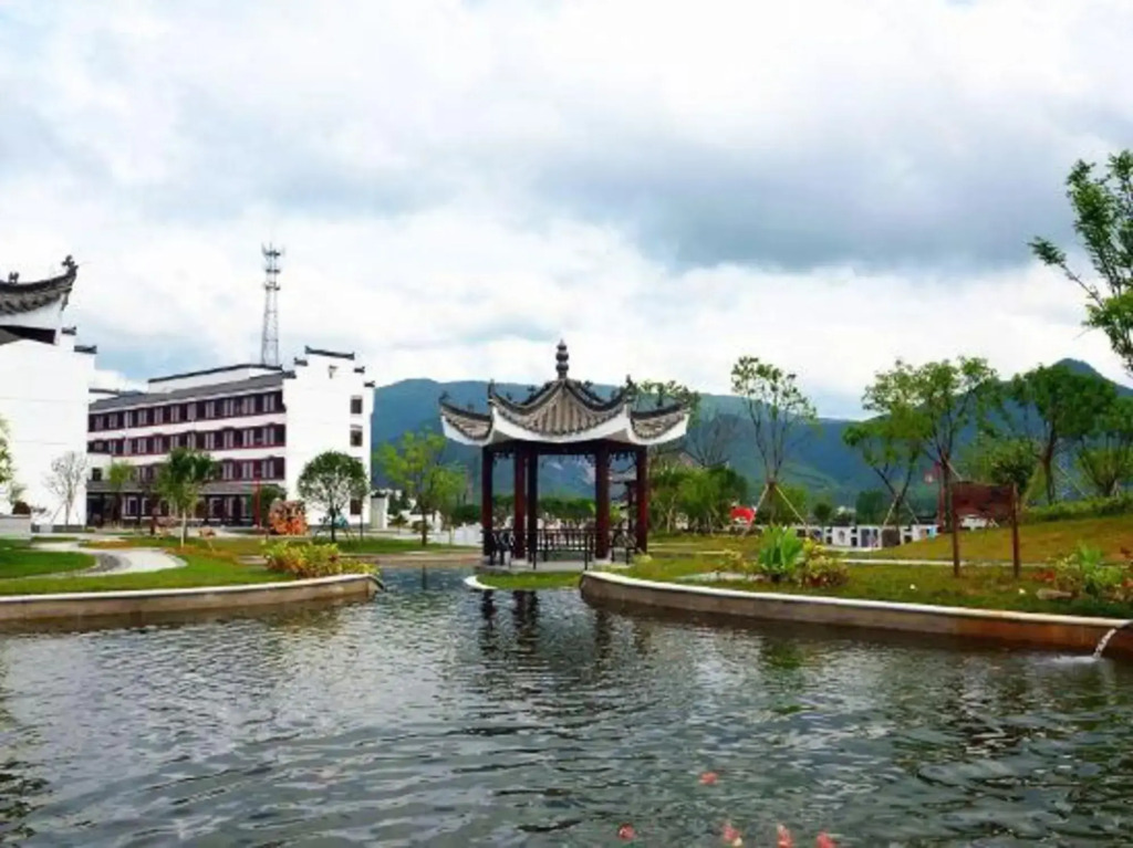 Shuimo Jiangnan Hotel