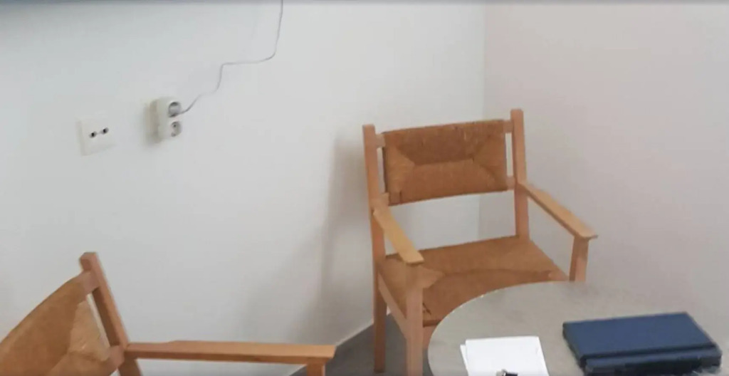 Fox-Box Apt.