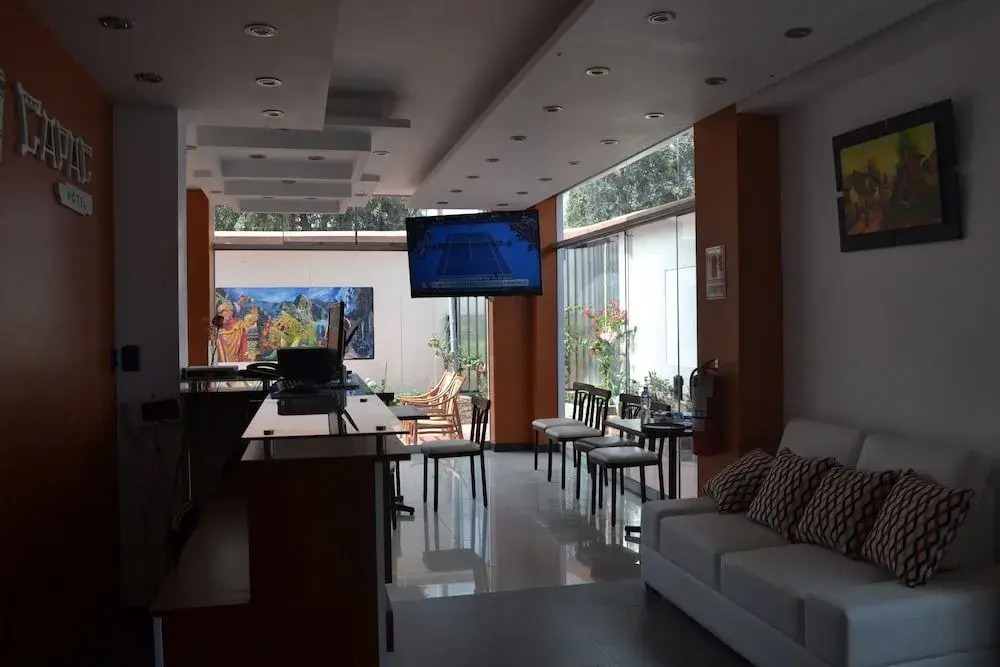Capac Hotel