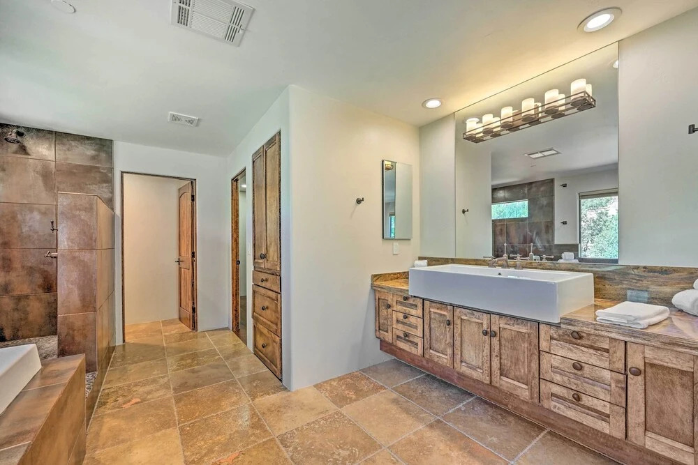 Red Rock Views & Fire Pit: Stunning Sedona Home