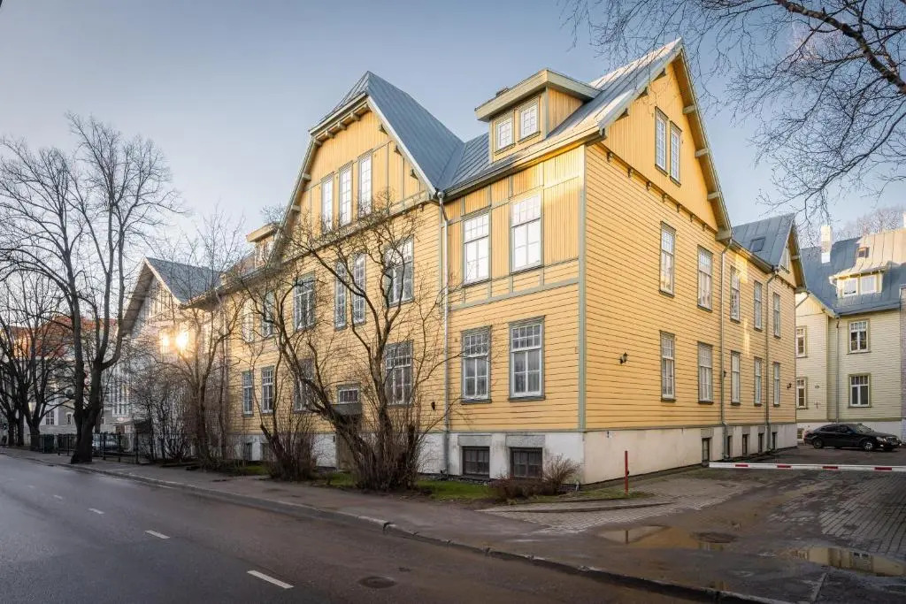 R43 apartment