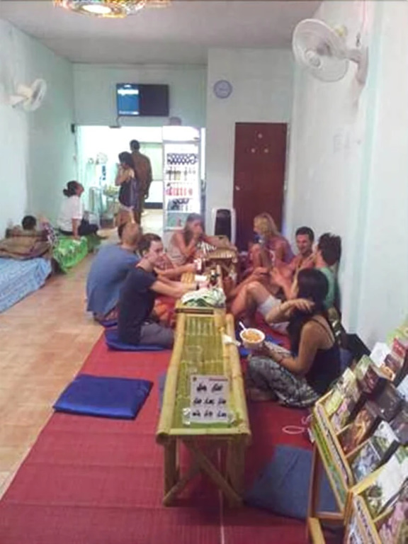 The Living Place 3 - Hostel