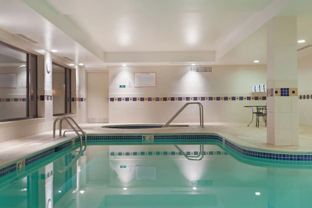 Holiday Inn Manchester Airport by IHG