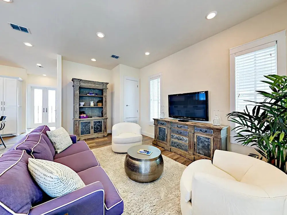 157 Sunrise Ave Home 4 Bedrooms 4 Bathrooms Home