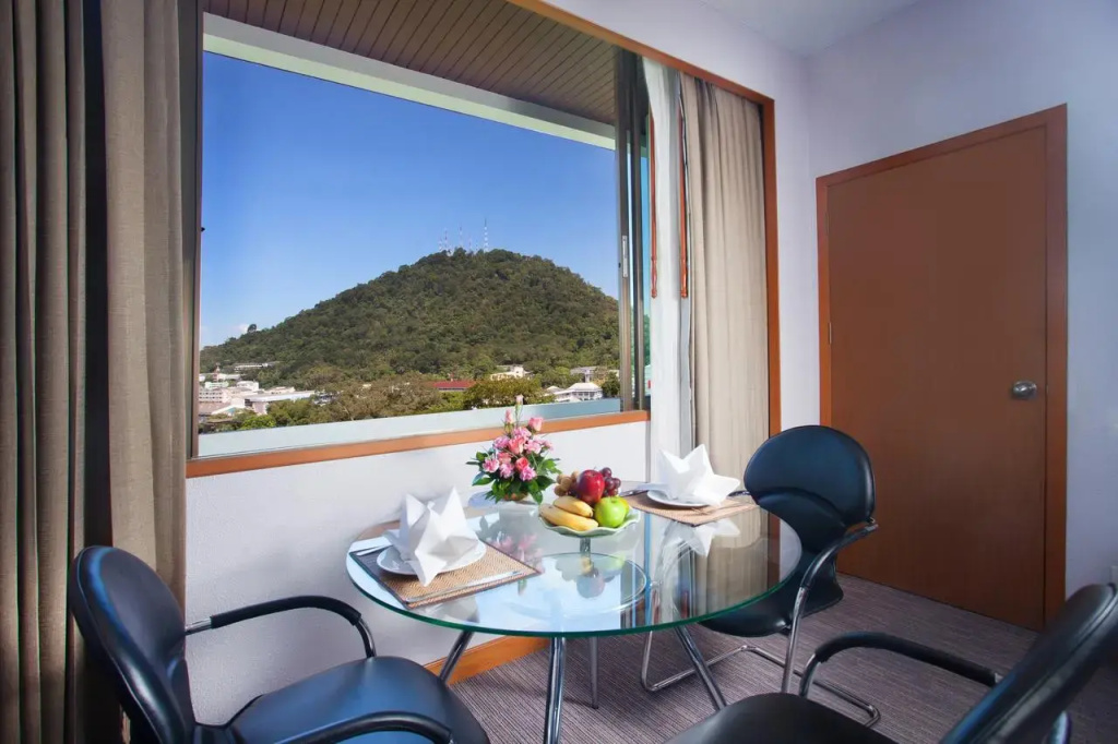 Phuket Merlin Hotel