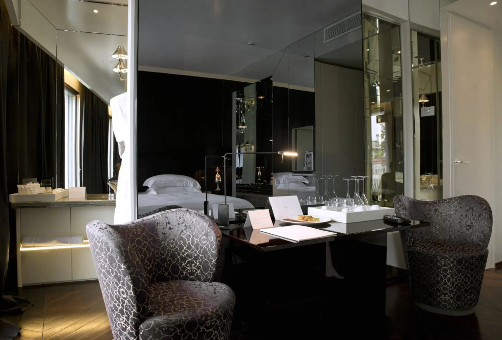 LHotel