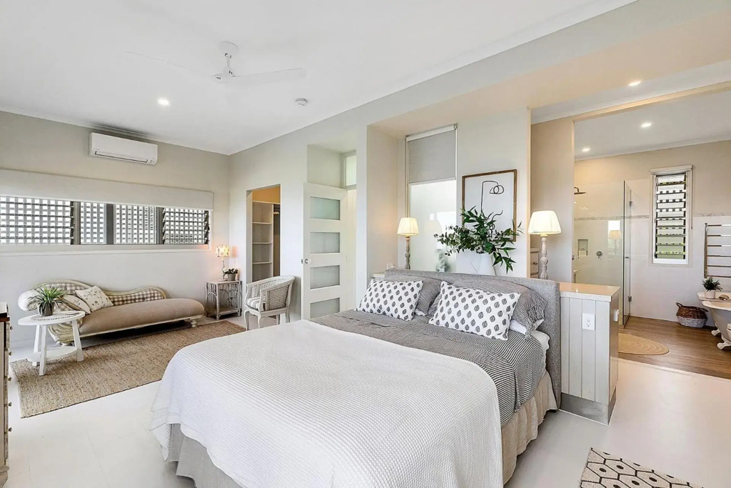 Enterprise St Prestigious Home with Breathtaking Views
