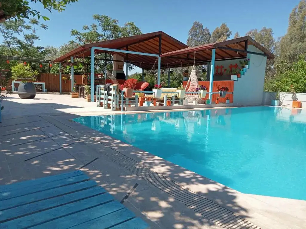 TUTHALİYA HOTEL