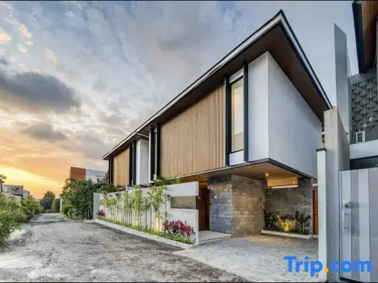 Sui A2: 3BR Villa • Prime Location by Berawa Beach - A Luxury Private Villa By Balinest Villas