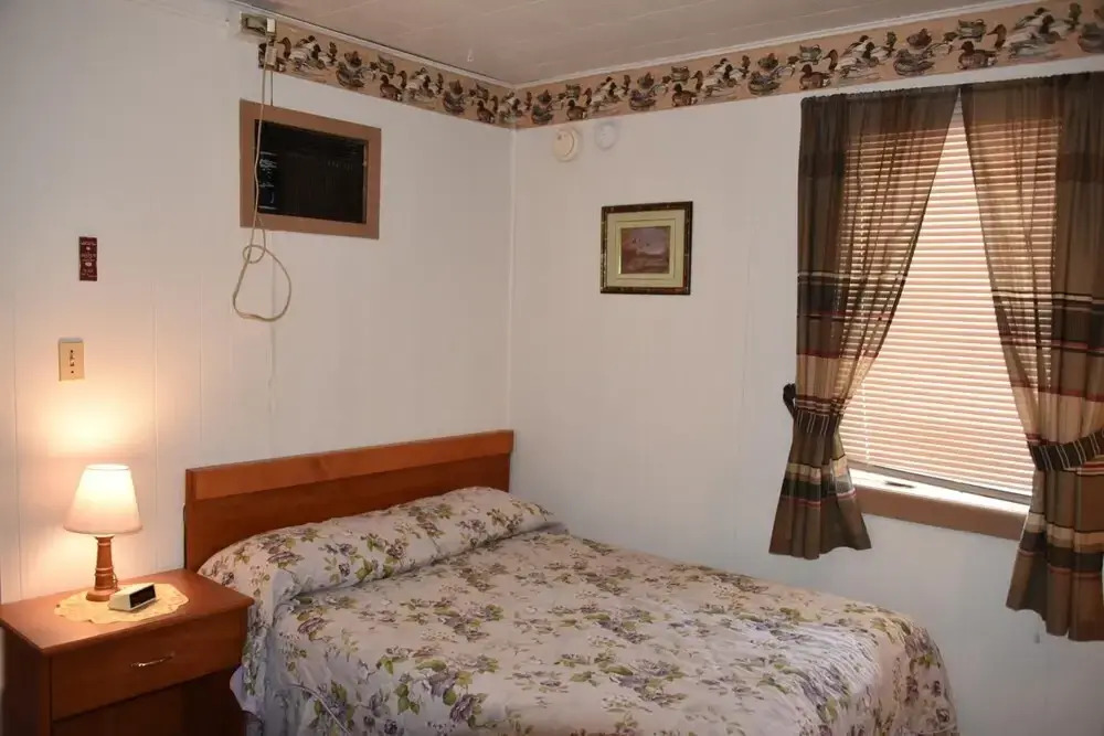 Royals Inn Motel