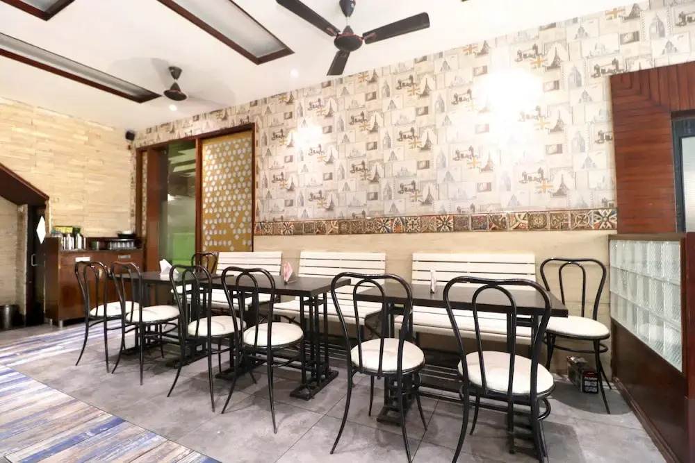 Hotel Batra