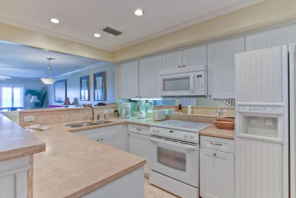 1118 Beachview Drive by Hodnett Cooper