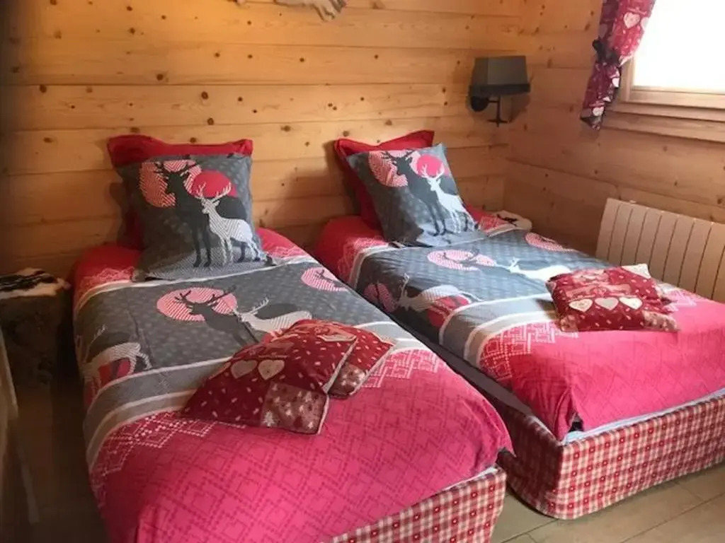 Chalet Neuf Haut de Gamme avec Spa, Sauna et Décoration Originale - Gérardmer - FR-1-589-80