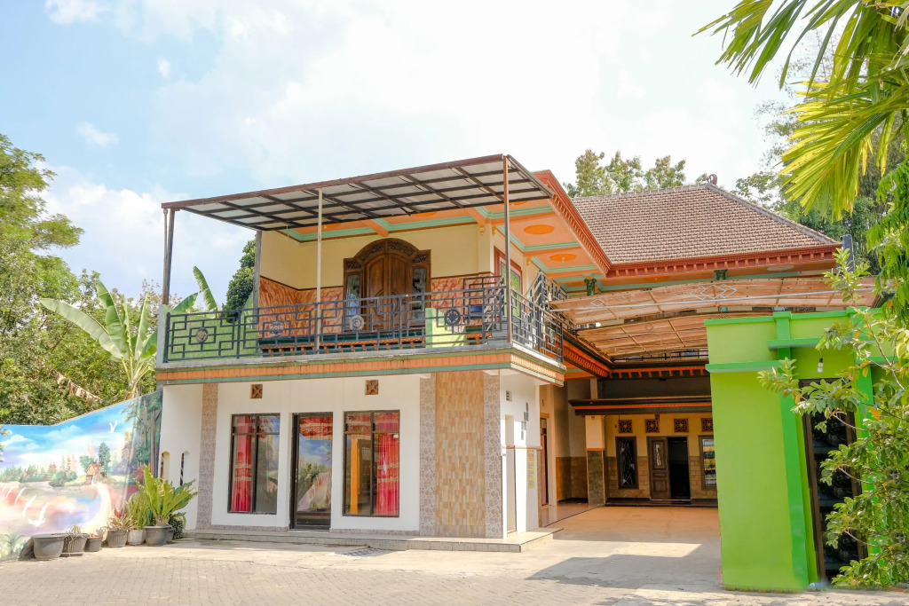 OYO 1689 Sumber Urip Family Homestay Syariah