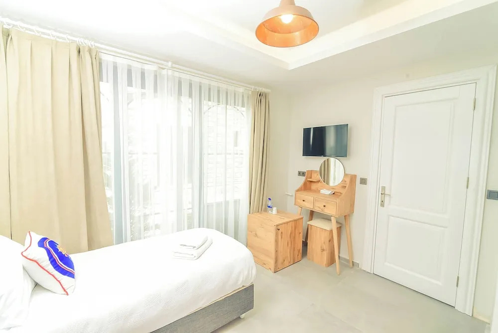 Sultys Alaçatı Köyiçi