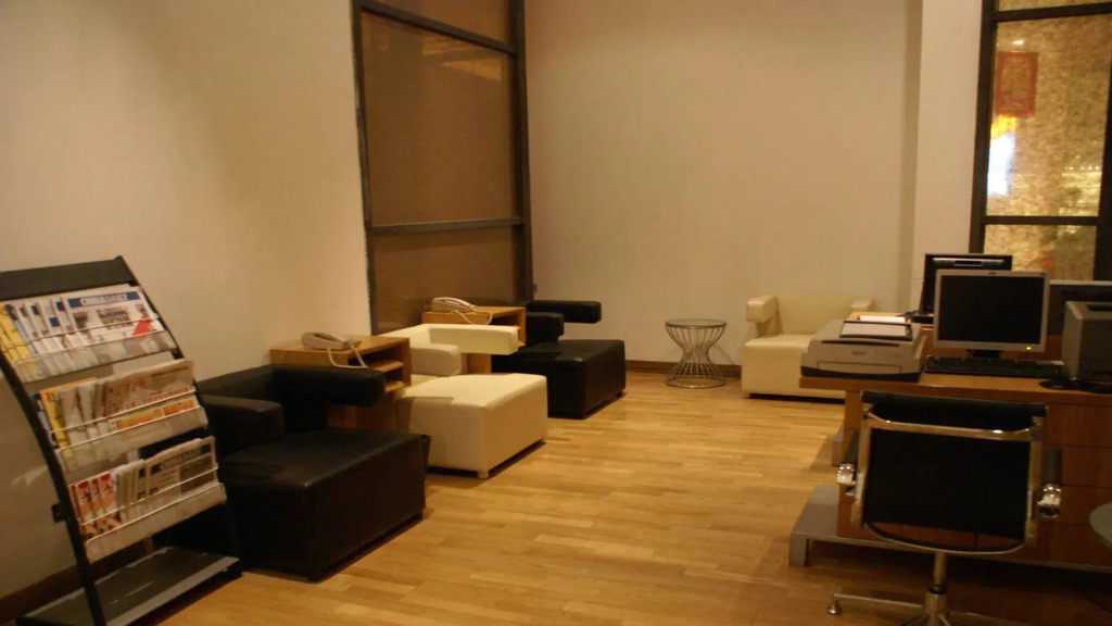 Tianjin Binhai Rezen Hotel